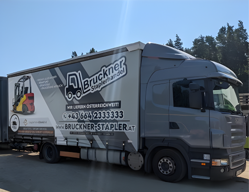 LKW von Bruckner Staplerhandel